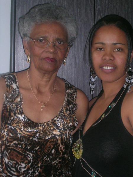 MA MAMIE ET MA COUSINE LEILA